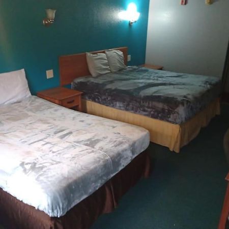 Hotel 2 Double Bed Studio 109 & Hot Tub 리빙스턴 외부 사진