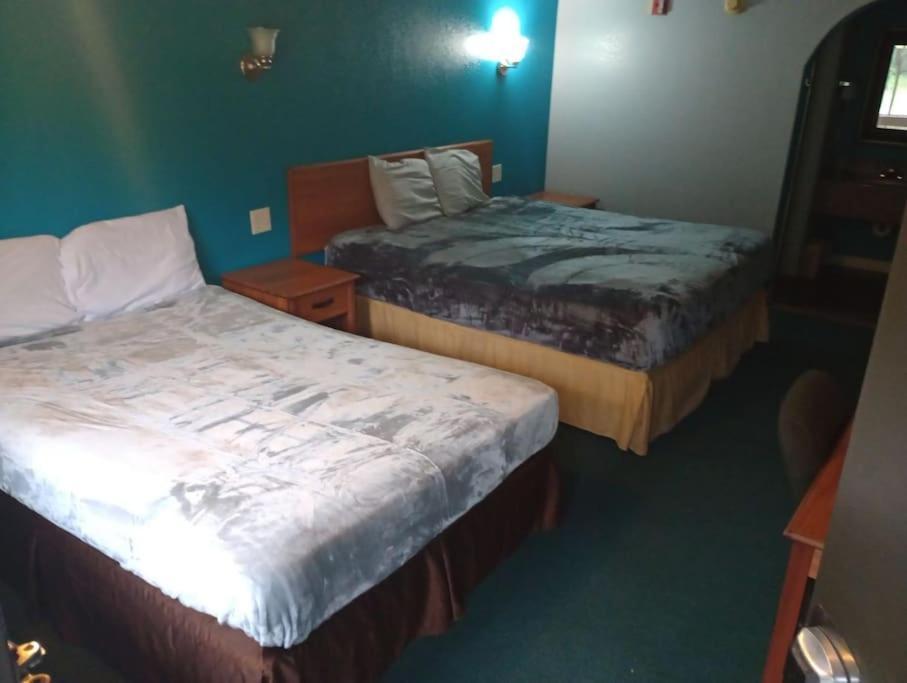 Hotel 2 Double Bed Studio 109 & Hot Tub 리빙스턴 외부 사진