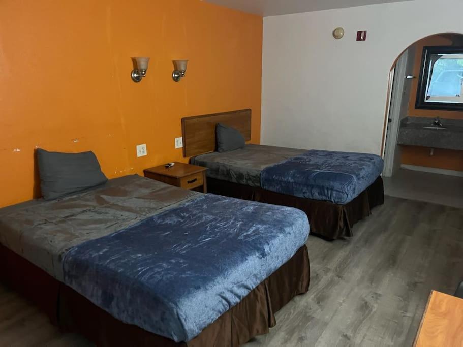 Hotel 2 Double Bed Studio 109 & Hot Tub 리빙스턴 외부 사진